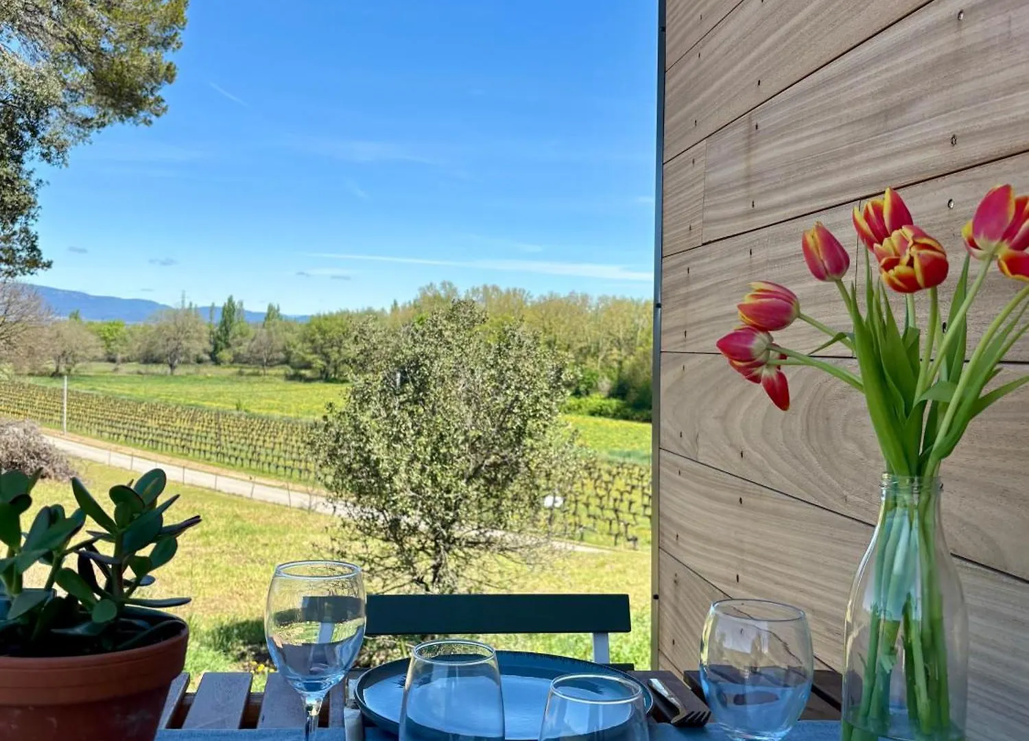 Country house La Tiny House Des Vignes Du Chateau De Vauclaire Meyrargues